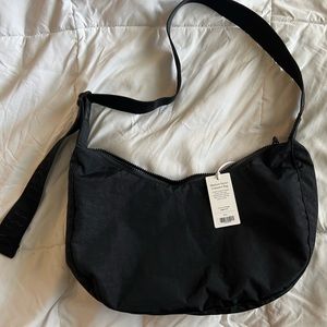 BAGGU Medium Nylon Crescent Bag Black